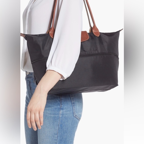 Nordstrom Exclusive Longchamp Le Pliage Red Nylon Expandable Tote NWOT - Picture 6 of 7